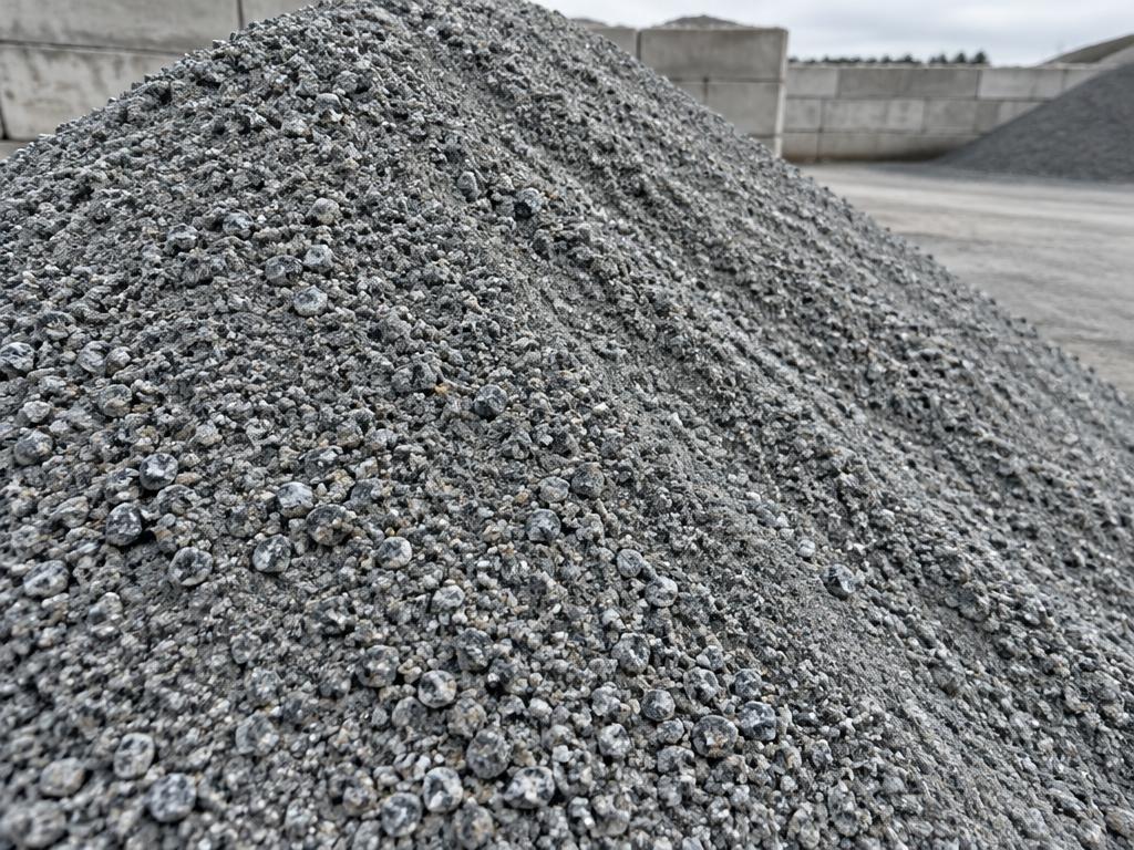 Fine granite screenings made of small angular particles and stone dust